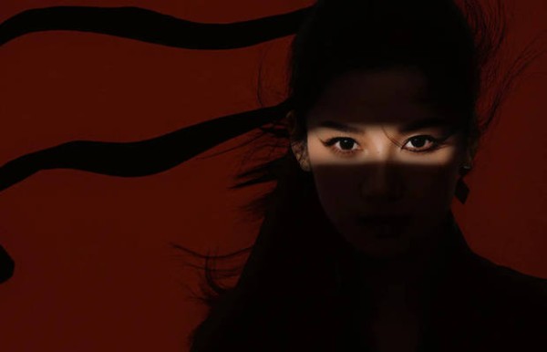 张婧仪眼神凌厉。