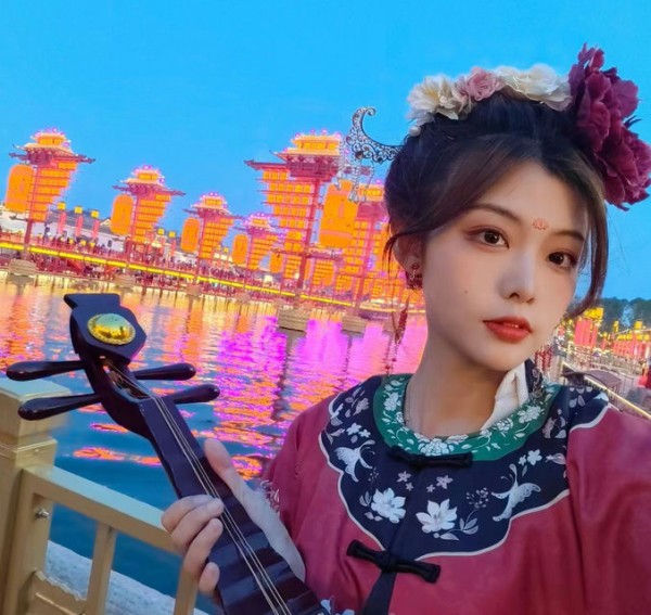 明星创立彩妆