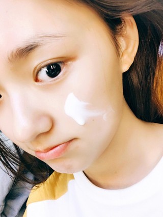 林允分享美妆心得　忙拍戏365天全年无休