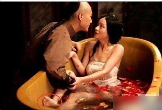 明星尴尬影视穿帮：这么唯美的镜头竟然是这样拍出来的！