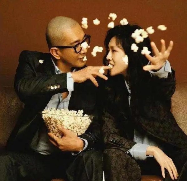 明星秘密筹备大型演唱会，创新互动环节引发粉丝热烈期待！