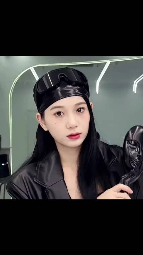 那有那么复杂 让我每天开心的人 就是对的人.
