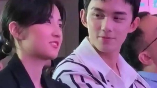 从董子健离婚，看内娱小年轻们真真假假的爱情故事