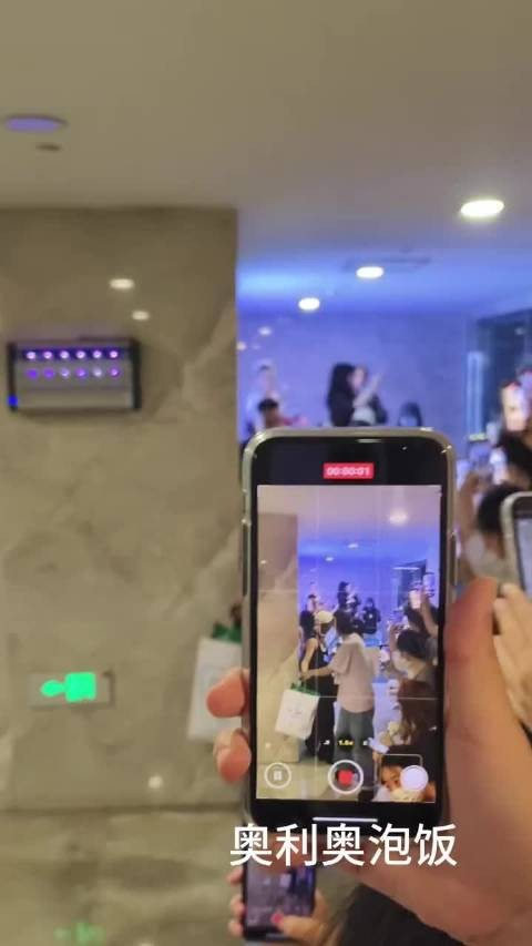 啊啊啊战至巅峰录制现场活捉杨超越！