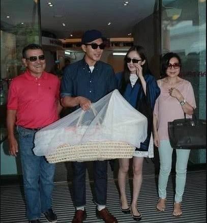 女星产后出院：baby，杨幂秀美腿穿高跟鞋，只有她最正常