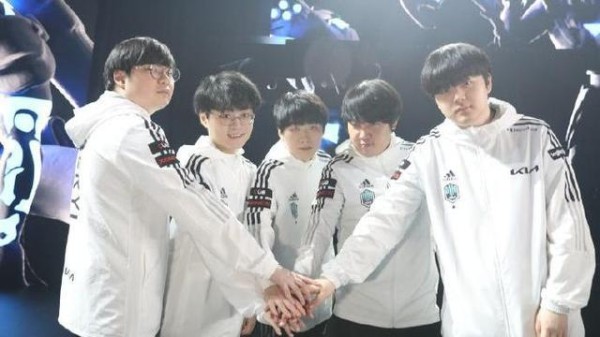 转会LOL最新消息解析与观点<a target=
