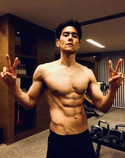 彭于晏分享健身秘籍，阳光形象圈粉无数