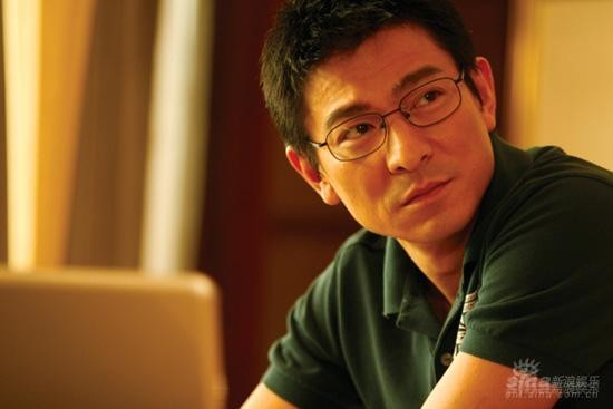 刘德华张涵予两位金马影帝《首映》同台贺新春