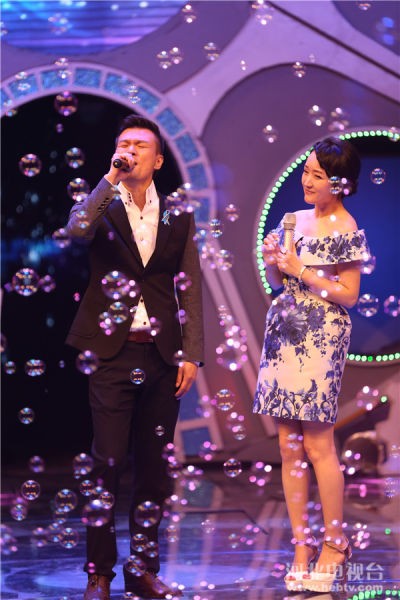 李彬终圆与杨钰莹合唱梦