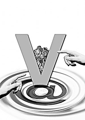 “付费转发，太常见了。一般的明星大V，基本在1万至10万元”“有些大V为了维护自己形象，也要看微博内容而定”任何一个领域的大V，都有可能成为公关手段的执行者