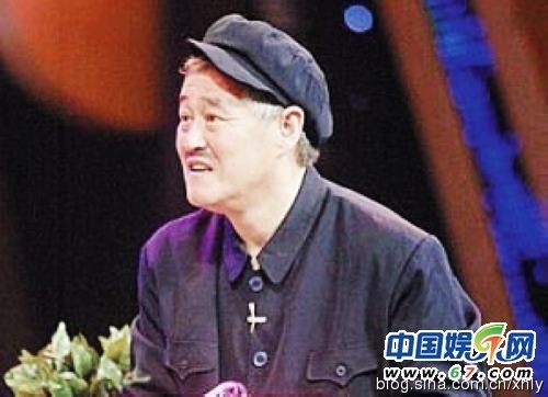揭明星悲苦童年 成龙险被卖赵本山要饭(组图)