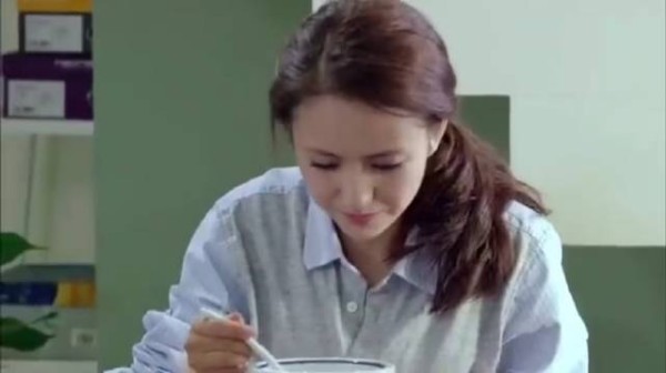 婆婆不管孩子事还多，埋怨儿媳不喝汤， 结果被亲家公直接怼回去