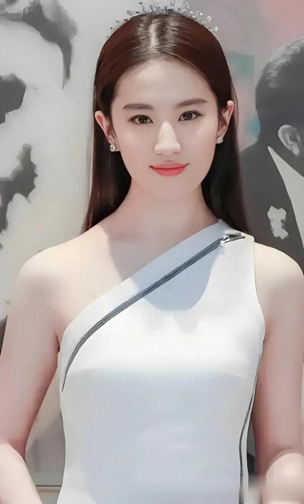明星出众，靠什么成就非凡？