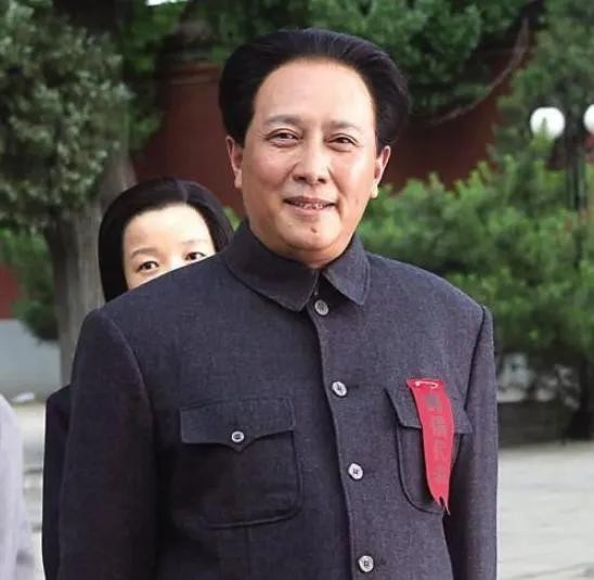 中国内地男演员中最厉害的八大老戏骨，每一个都是经典人物！