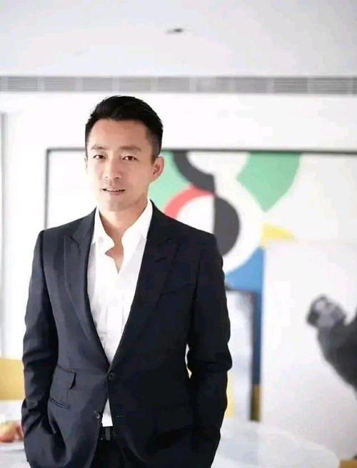 娱乐吃瓜汪小菲母亲,汪小菲母亲张兰的强势与争议