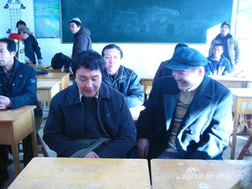 王景春吴刚戏中“敌对”戏外老友惺惺相惜