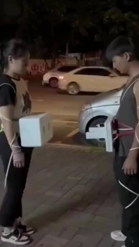 秀恩爱可以,不能刺激单身狗