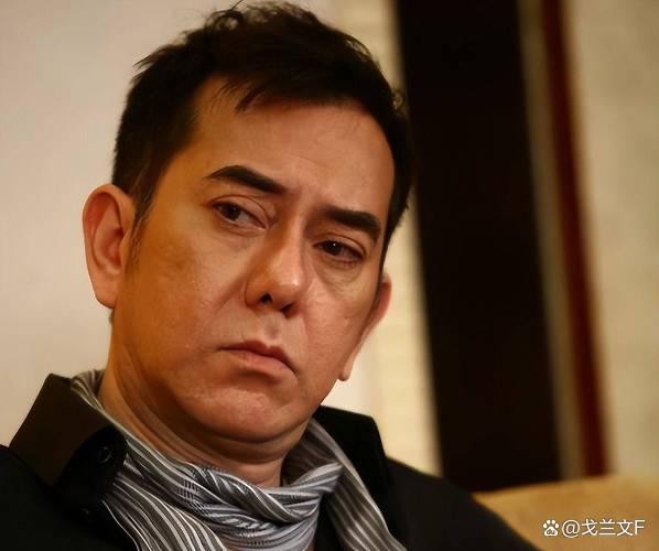 黄秋生：从演艺圈的传奇到社会运动的先锋