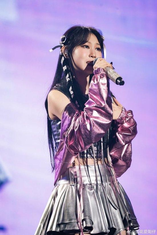 小沈阳回应女儿韩国出道质疑：星二代成长的公共审视与家庭应对