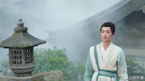 青月把人偷偷带回家,生怕被人发现,要笑死