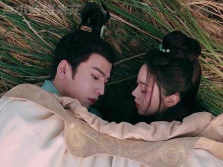 张凌赫赵今麦新剧《度华年》开播,观众嗑糖真香