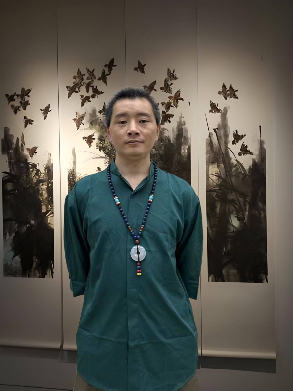 卢石悦—中国花鸟画学会理事