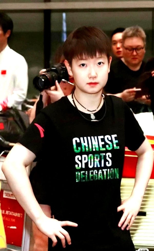 八年辉煌搭档，莎莎大头永不分离，默契满分背后故事揭秘！