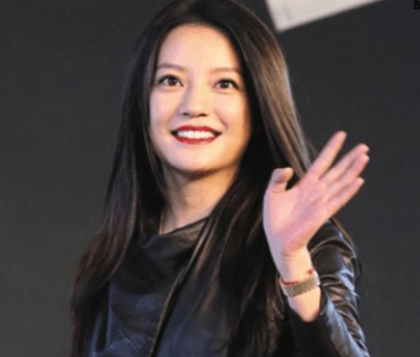 盘点娱乐圈转型十分成功, 被说抢导演饭碗的6大明星