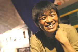 2005内地娱乐圈80版初露锋芒(组图)