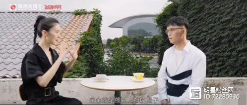 她在娱乐圈的发展不错，为什么总有人说她拿恋情博热度