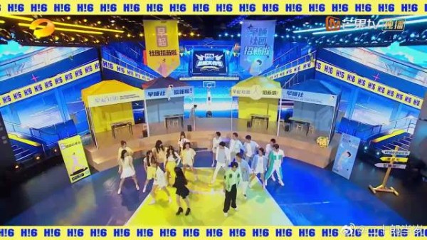 丁程鑫上演校园情景剧,刘浩存表白心动值飙升