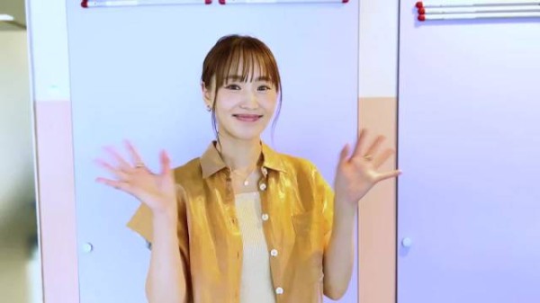 菅井友香亮相东京电视台鉴宝节目，千万日元藏品亮相