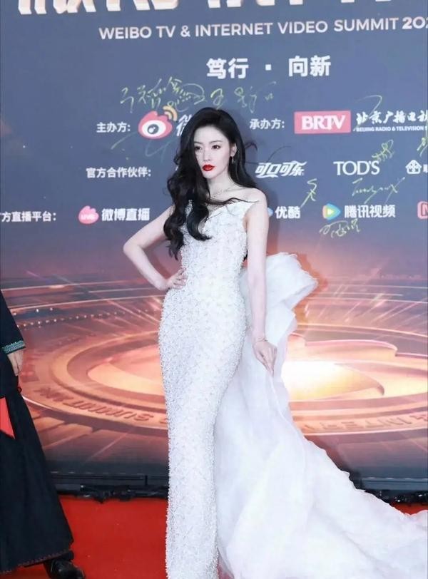 红得快凉得也快的明星们，以前是男神女神，现在却没啥人关注了