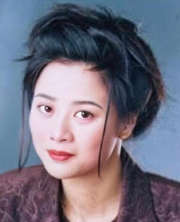 TVB老戏骨组团跨界月嫂司机护士齐上阵明星为何集体逃离娱乐圈？