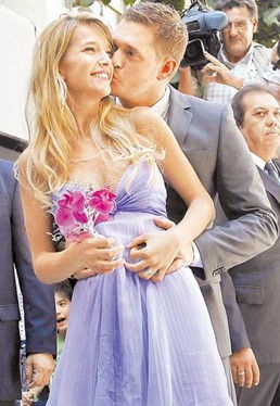 歌手麦可•布雷与女友公证结婚 欲婚礼献唱被拒