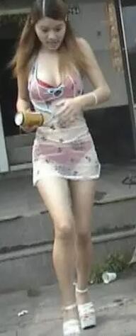 时尚女王杨幂穿衣露内裤，完全带坏了整个时尚圈啊！