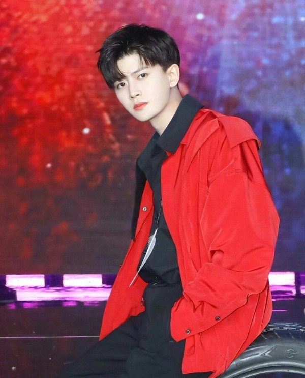 那些敢于公开恋情的明星最后都红了：比如鹿晗 任嘉伦