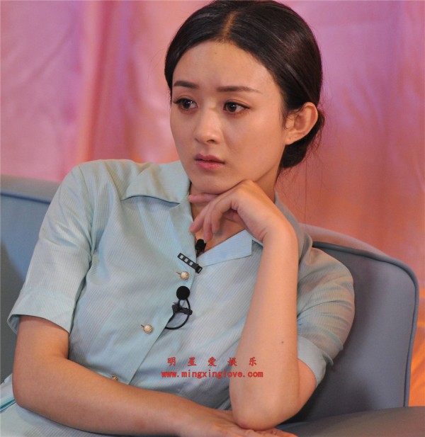 赵丽颖参加综艺节目《我们来了》时的现场花絮照片，旗袍、短裙等各种造型，高清4K分辨率原图无修生图下载（至尊）
