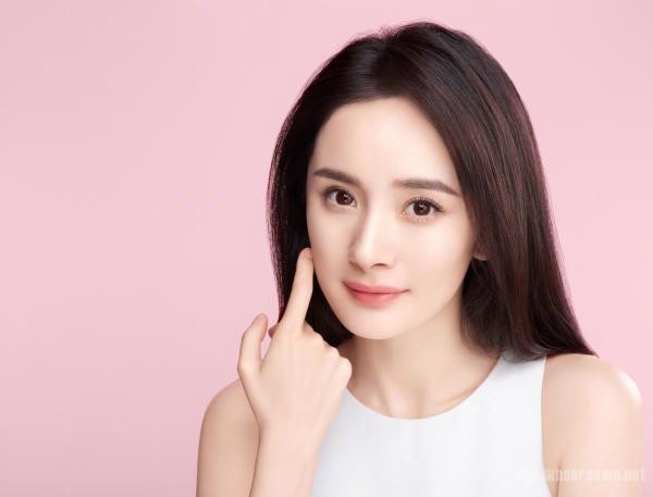 杨幂谈亲子教育!并称希望小糯米以后能享受自由人生!