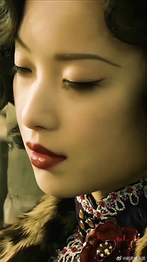 倪妮,不看她,你不知道穿旗袍可以这么有味