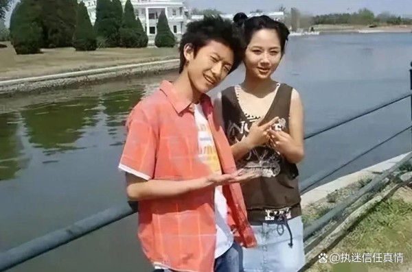 张一山对杨紫的保护欲和偏爱真的羡煞旁人，下意识的反应骗不了人