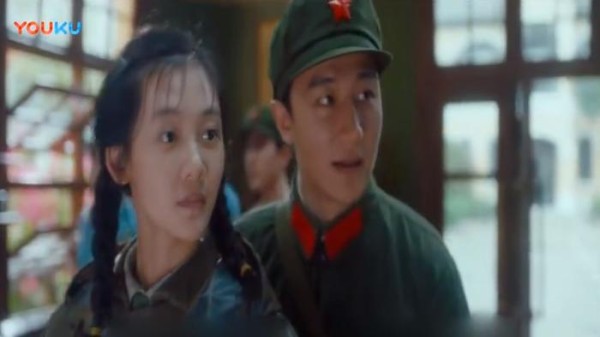 《芳华》黄轩放弃明星特权收获好口碑 童年的不幸让他有双重性格