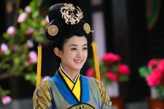 最“悲催”导演，捧红诸多一线明星，却没几个签自己工作室