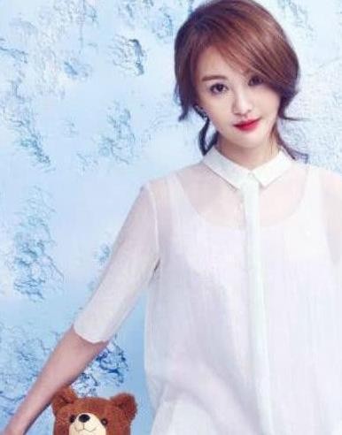 今年最受欢迎的六位女明星：杨颖垫底，杨幂第3，第1不是赵丽颖！