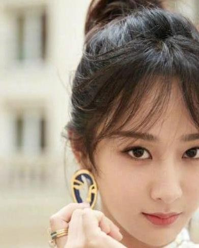今年最受欢迎的六位女明星：杨颖垫底，杨幂第3，第1不是赵丽颖！
