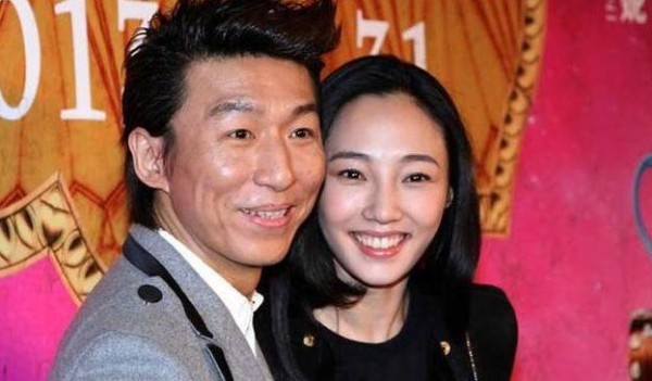 一声不吭就离婚的5对明星夫妻，第三对已复合，最后一对亮里了