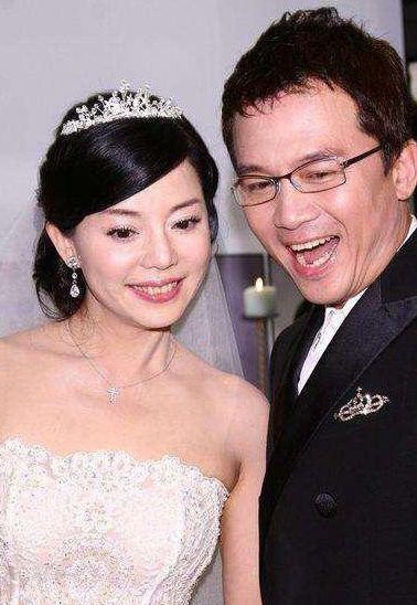 一声不吭就离婚的5对明星夫妻，第三对已复合，最后一对亮里了