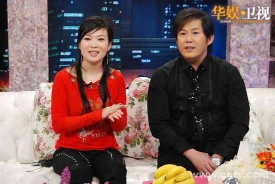 熊天平与主持人李静