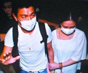 天王刘德华妻子朱丽倩怀孕大肚照首度曝光（图）