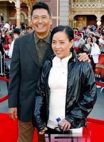 探秘明星背后的那些事儿
